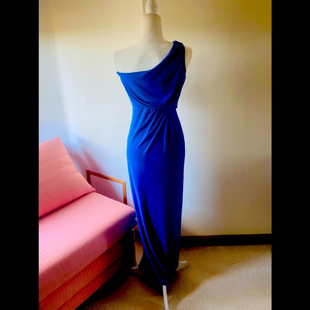 Slinky One Shoulder blue gown with side slit